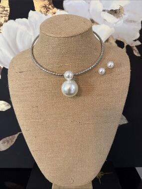 Classic Pearl Drop Necklace and Stud Earrings Set - Silver Tone